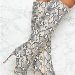 Pretty Little Thing Snakeskin Thigh High Boots Size 10